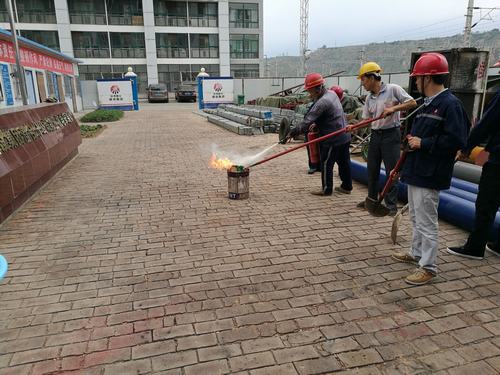 澄合分公司安裝三隊消防演練很“火熱”