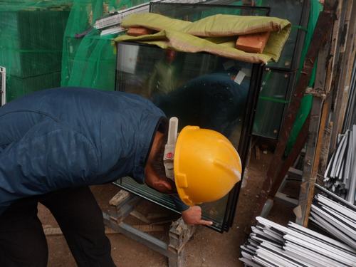 “安全、質(zhì)量、環(huán)?！比荦R下以優(yōu)異的成績迎接“十九大”的勝利召開