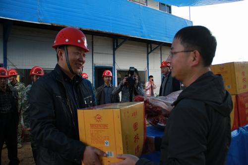 銅煤公司施工一線項(xiàng)目部迎來(lái)建設(shè)單位親切慰問(wèn)