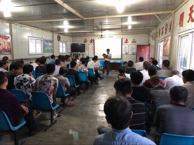 掘進(jìn)公司北翼項目部加強安全培訓(xùn)筑牢“掘進(jìn)鐵軍”道路