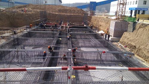 陜煤建設(shè)天工公司土建七部彬長鐵運公司辦公樓工程優(yōu)質(zhì)高效樹形象