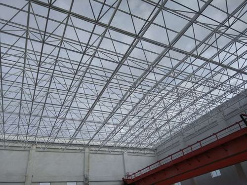 陜煤建設(shè)韓城分公司土建十項(xiàng)目部小保當(dāng)選煤廠最終篩分車間工程屋面網(wǎng)架順利安裝完畢