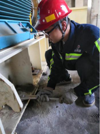 中秋佳節(jié)，我們在工地