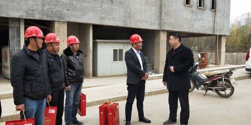 陜煤建設(shè)集團(tuán)工會冬日溫暖送一線