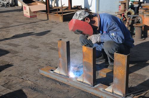 陜煤建設掘進公司：北翼項目部寒風中的“鐵軍”保障