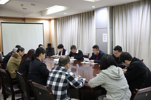 路橋分公司認真學習傳達“專項整治”《宣講提綱》