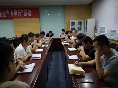 陜煤建設(shè)掘進(jìn)公司：勇奪紅柳林礦“涉?！卑踩位顒庸鸸?></div>
                                <div   id=