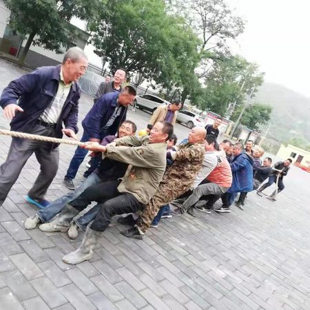 陜煤建設天工公司施工現(xiàn)場忙堅守  特別團圓中秋月