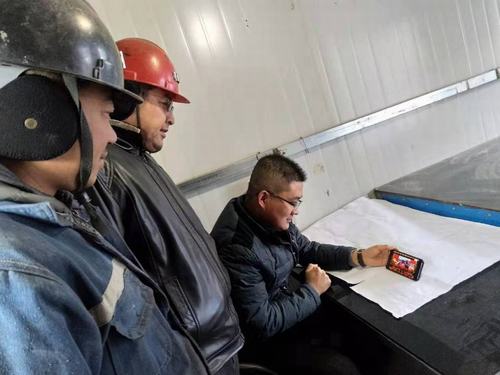 陜煤建設(shè)韓城分公司多種形式開展“憲法宣傳周”活動(dòng)