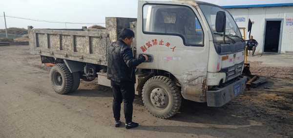 陜煤建設(shè)掘進(jìn)公司：保障運(yùn)輸設(shè)備性能?chē)?yán)把運(yùn)輸安全關(guān)