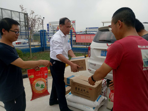 陜煤建設(shè)天工公司：中儲糧項目滑模忙，領(lǐng)導(dǎo)關(guān)懷送一線