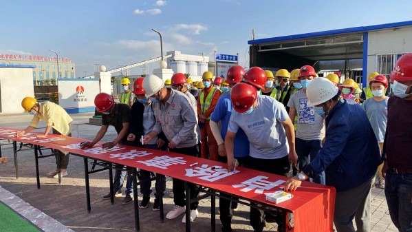 陜煤建設(shè)澄合分公司第十二項目部 “安全生產(chǎn)月”活動“好戲連臺”