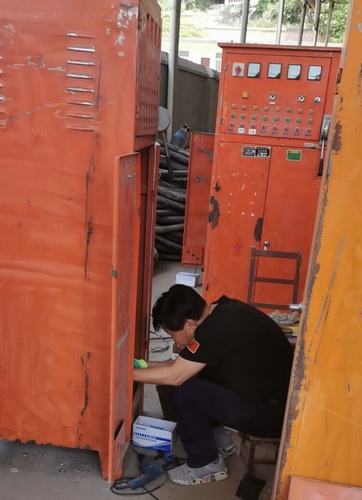 陜煤建設(shè)銅煤公司廢舊堆里“摳”出效益