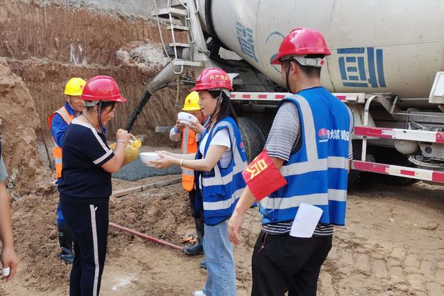 “炎值”爆表！看陜煤建設(shè)韓城分公司土建二項(xiàng)目部如何應(yīng)對高溫“烤驗(yàn)”