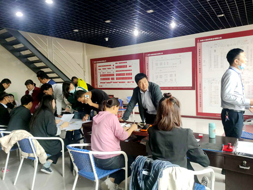 陜煤建設(shè)公司：神南華府項(xiàng)目地下儲(chǔ)物間開(kāi)售首日告捷