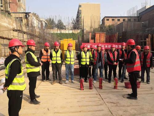 陜煤建設(shè)銅煤公司基層項(xiàng)目部扎實(shí)開展安全消防演練活動