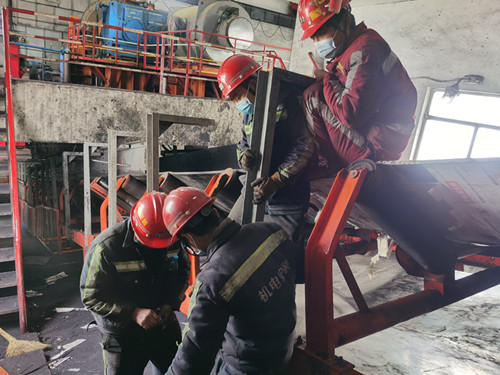 陜煤建設(shè)機電安裝公司牛年春節(jié)施工忙