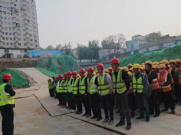 陜煤建設(shè)韓城分公司土建二項(xiàng)目部：“三查”行動(dòng)讓勞務(wù)工安心、暖心、舒心每一天