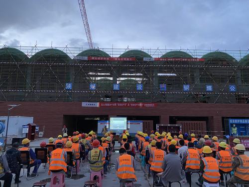 陜煤建設(shè)銅煤公司第十六項目部開展“違章，生命的紅線”事故警示教育周活動