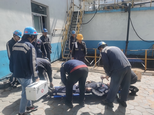 陜煤建設洗選煤運營公司紅柳林洗煤廠項目部：開展“雨季三防”應急救援演練