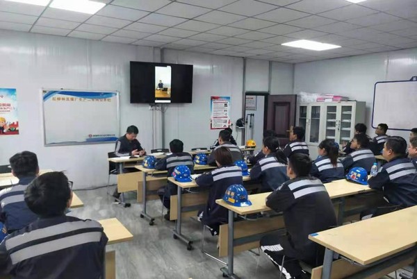 陜煤建設洗選煤運營公司第三項目部：創(chuàng)新班前會模式，筑牢安全“第一道防線”