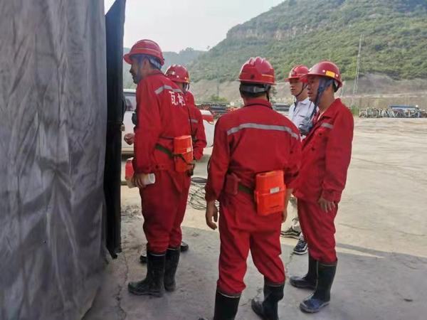 陜煤建設礦建二公司第二項目部筑牢“雨季三防”安全堤