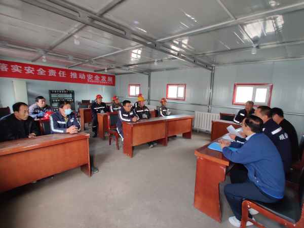 陜煤建設(shè)煤礦運(yùn)營(yíng)服務(wù)分公司：深刻汲取事故教訓(xùn) 切實(shí)抓好安全工作