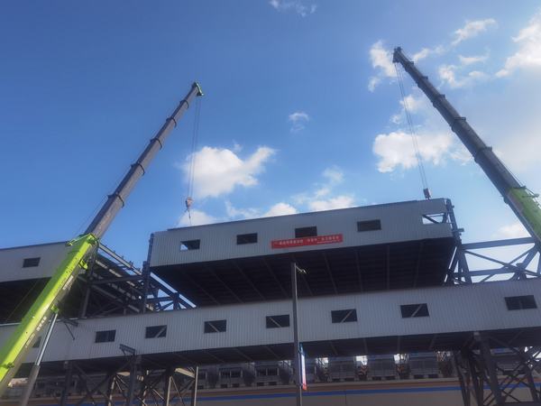 陜煤建設(shè)榆林公司神木電石棧橋工程桁架吊裝取得階段性勝利