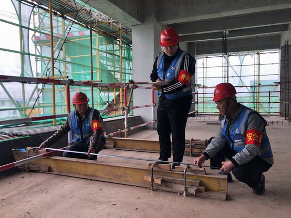 陜煤建設(shè)韓城分公司土建十一項目部：冬施安全攻堅，情暖施工一線