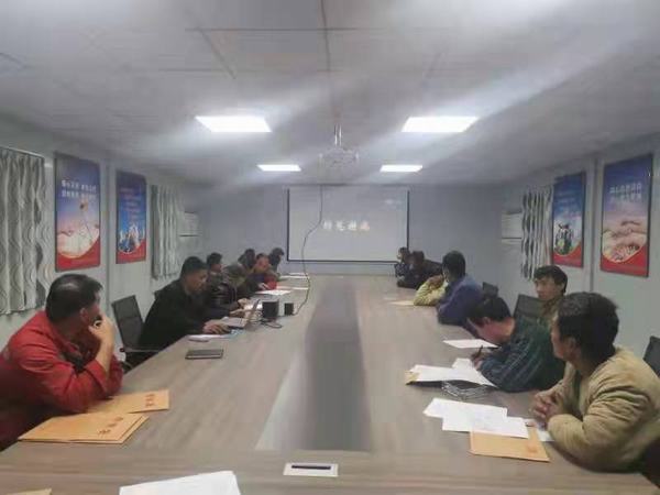 陜煤建設(shè)礦建二公司各項(xiàng)目部組織開展法制宣傳咨詢活動