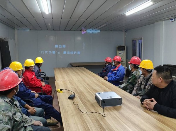 陜煤建設(shè)洗選煤運(yùn)營(yíng)公司第六項(xiàng)目部：推深走實(shí)，力?！鞍偃瞻踩?></div>
                                <div   id=