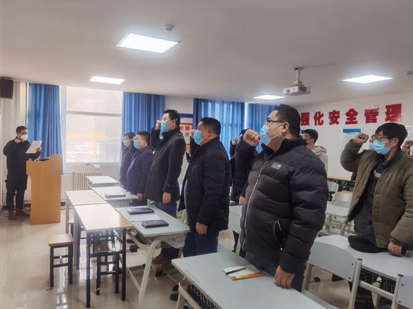 陜煤建設(shè)礦建二公司車村項目部為員工送上安全宣講“盛宴”