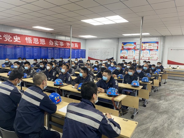 陜煤建設(shè)洗選煤運(yùn)營公司紅柳林洗煤廠項(xiàng)目部：“三嚴(yán)實(shí)”打響“體檢診治”檢修戰(zhàn)