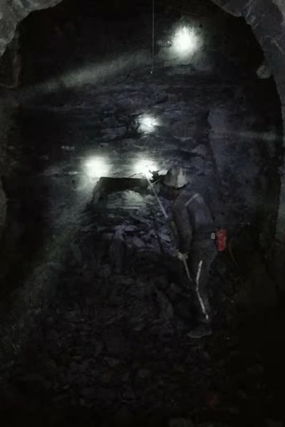 陜煤建設(shè)礦建二公司王峰項(xiàng)目部：2022年首月完成雙貫通