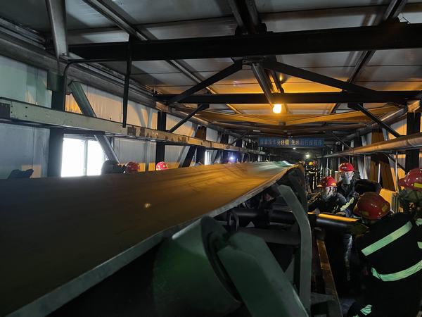 陜煤建設(shè)韓城分公司安裝三項目部春節(jié)施工不停步