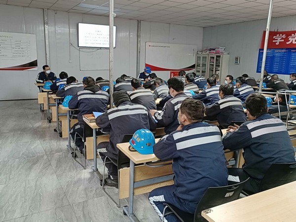 陜煤建設(shè)洗選煤運(yùn)營公司紅柳林洗煤廠項(xiàng)目部：力求精細(xì)標(biāo)準(zhǔn) 力保生產(chǎn)安全