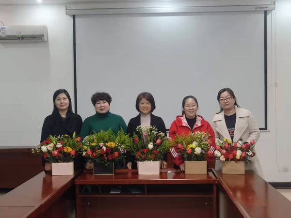 陜煤建設(shè)設(shè)備租賃中心舉辦慶?！叭恕眿D女節(jié)活動(dòng)