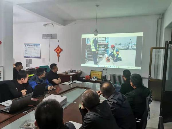 陜煤建設(shè)銅煤公司第二十一項(xiàng)目部多種形式開展安全教育活動，筑牢安全防線