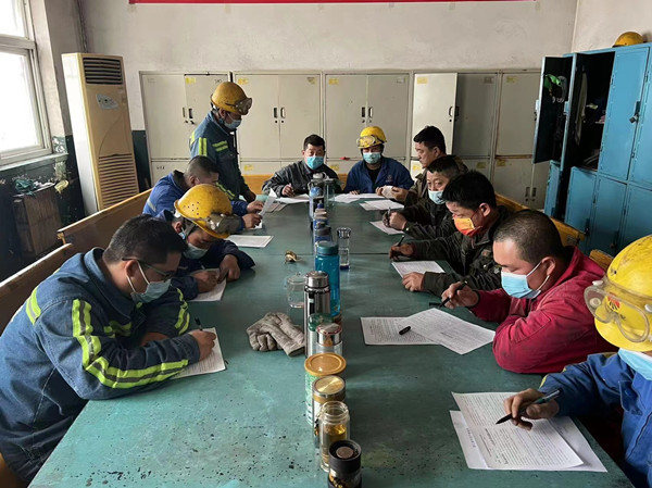 陜煤建設(shè)機(jī)電安裝公司渭化項(xiàng)目部打出安全“組合拳”