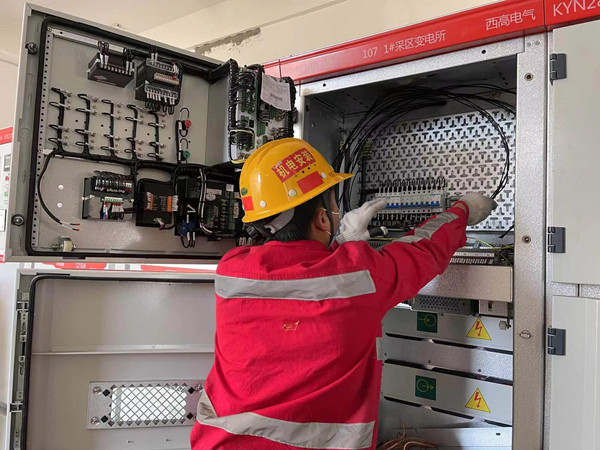 看，這是我們的勞動節(jié)！