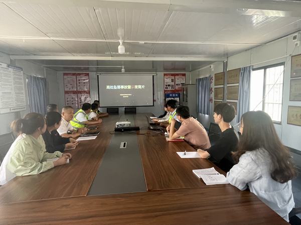 陜煤建設(shè)韓城分公司土建六項目部助推安全生產(chǎn)月活動有聲有色