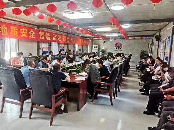 陜煤建設(shè)澄合分公司承建的西卓煤礦北翼總回風(fēng)、北翼回風(fēng)、措施巷管路安裝工程順利通過竣工驗收