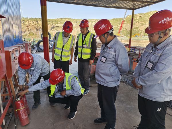 陜煤建設(shè)天工公司土建十部扎實(shí)開(kāi)展“強(qiáng)管理  查隱患 遏事故 保安全”活動(dòng)