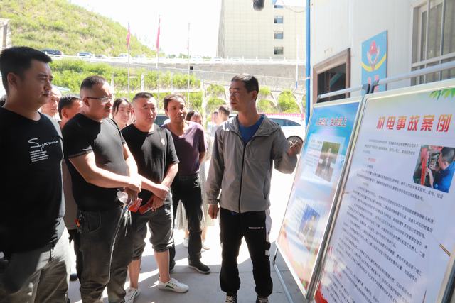 陜煤建設(shè)礦建二公司開展“飛揚青春 獻禮二十大”志愿者活動