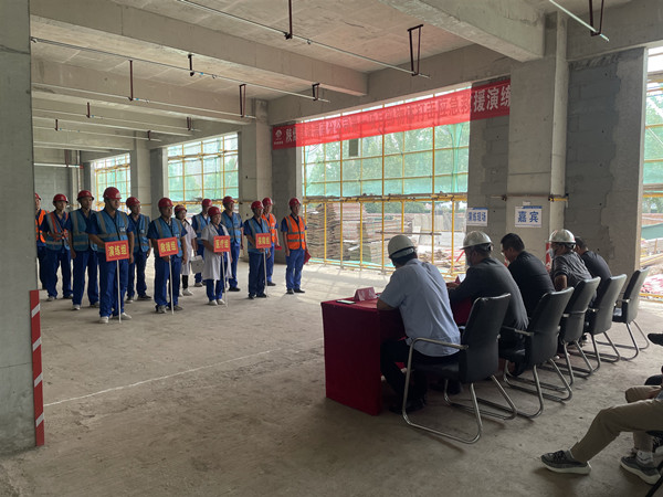 陜煤建設渭南分公司第一項目部物體打擊應急演練在啟航A、B座項目工地展開