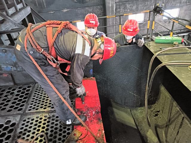 陜煤建設(shè)洗選煤運(yùn)營(yíng)公司澄合山陽(yáng)運(yùn)營(yíng)項(xiàng)目部：鏖戰(zhàn)檢修迎國(guó)慶