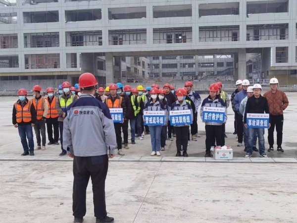 陜煤建設(shè)咸陽分公司各項(xiàng)目部抓消防安全，保高質(zhì)量發(fā)展