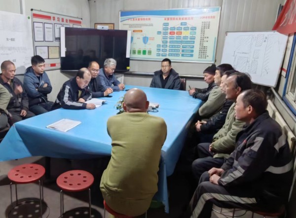 陜煤建設(shè)機(jī)電安裝公司神府項(xiàng)目部：抓好冬期安全，加強(qiáng)作業(yè)防護(hù)