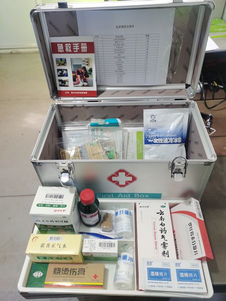 陜煤建設(shè)天工公司土建十部：小藥箱 細(xì)微情  傳大愛(ài)