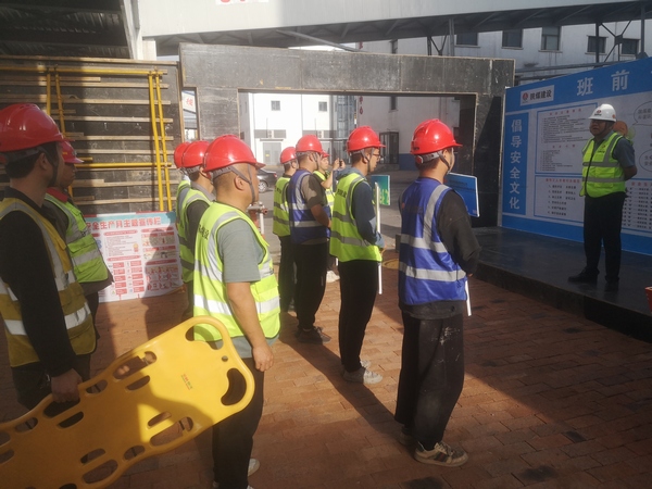 陜煤建設(shè)銅煤公司觸電演練進(jìn)行時(shí)！